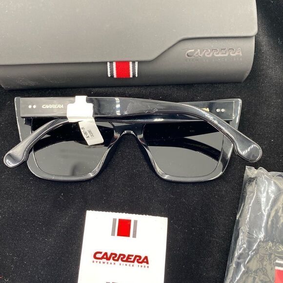 Women’s Authentic Carrera polarized sunglasses with case - Picture 2 of 9
